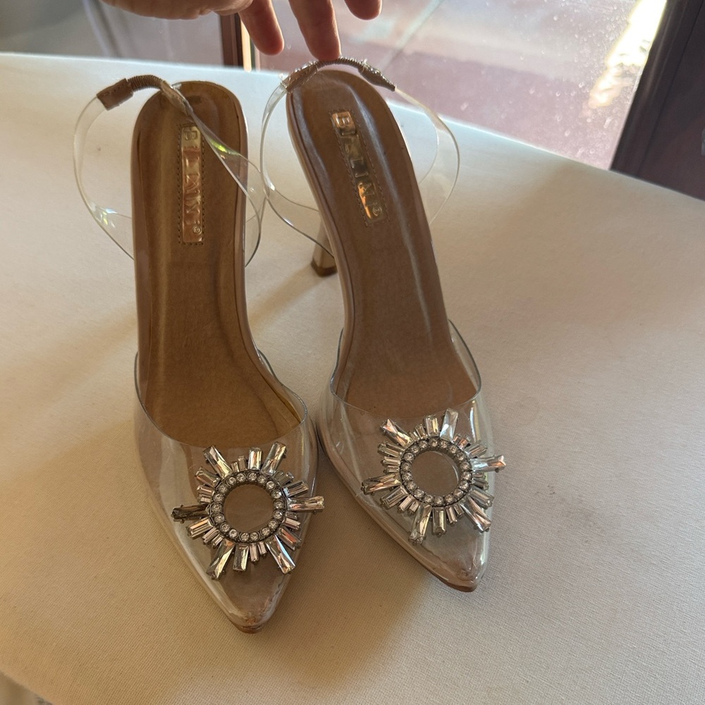 Billini Elegant Clear Heels with Accents size 8 only worn once!